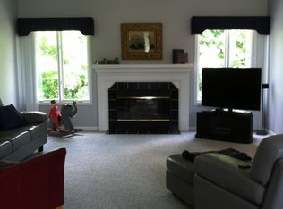 1127 Galloway Ln, Howell, MI 48843