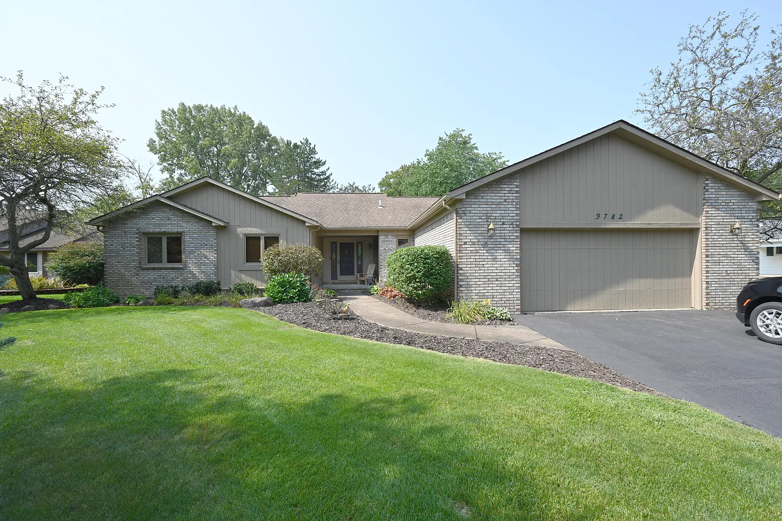 9782 Ponderosa Dr photo 1