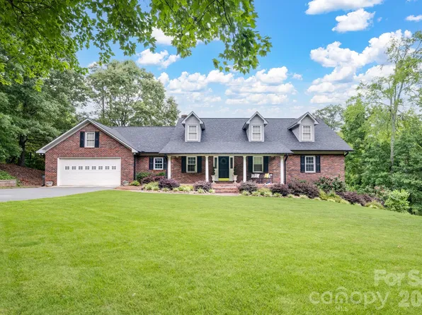715 Orphanage Rd, Concord, NC 28027