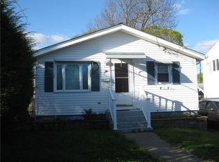 10 Calumet Ave, Johnston, RI 02919