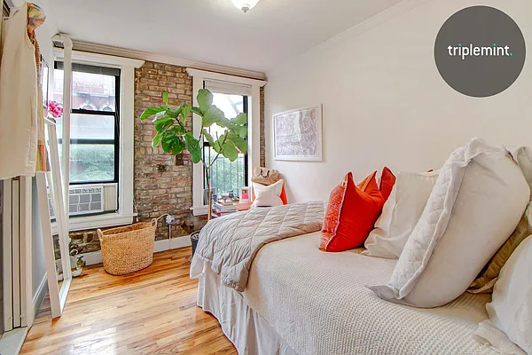 Rented by Triplemint | media 31