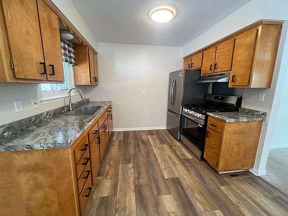 3rd image of 2043 Ellwood Ave