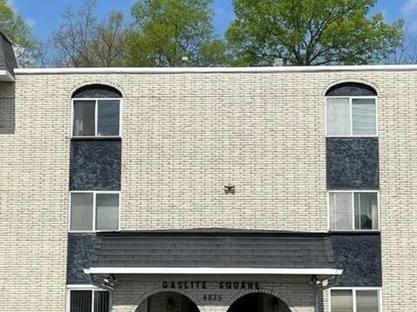 4825 Sherburn Ln #311B, Saint Matthews, KY 40207