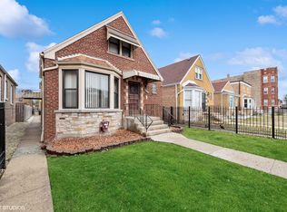 10034 S Rhodes Ave, Chicago, IL 60628