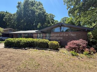 1507 Pinehurst Dr, High Point, NC 27262