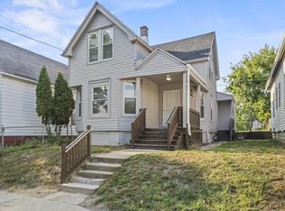 1540 W Groeling Ave, Milwaukee, WI 53206