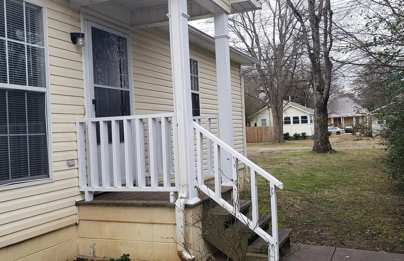 716 Stevens Avenue NE — Photo 1