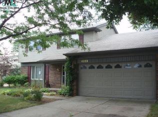 6252 Atkins Dr, Troy, MI 48085