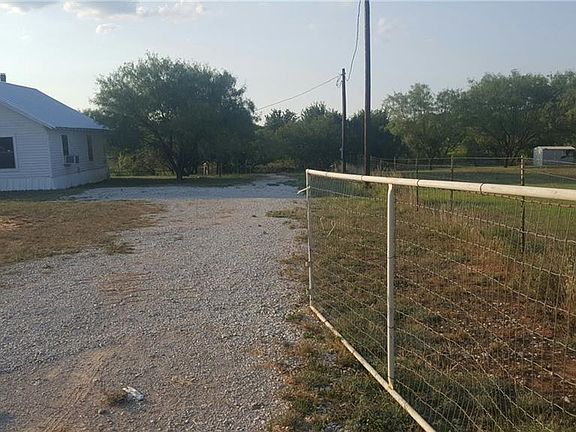 4th image of 8411 River Run Dr