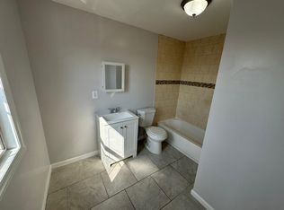 784 S 19th St #3A, Newark, NJ 07103