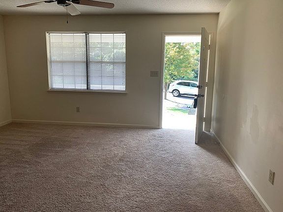 3rd image of 411 W Clifton Ave
