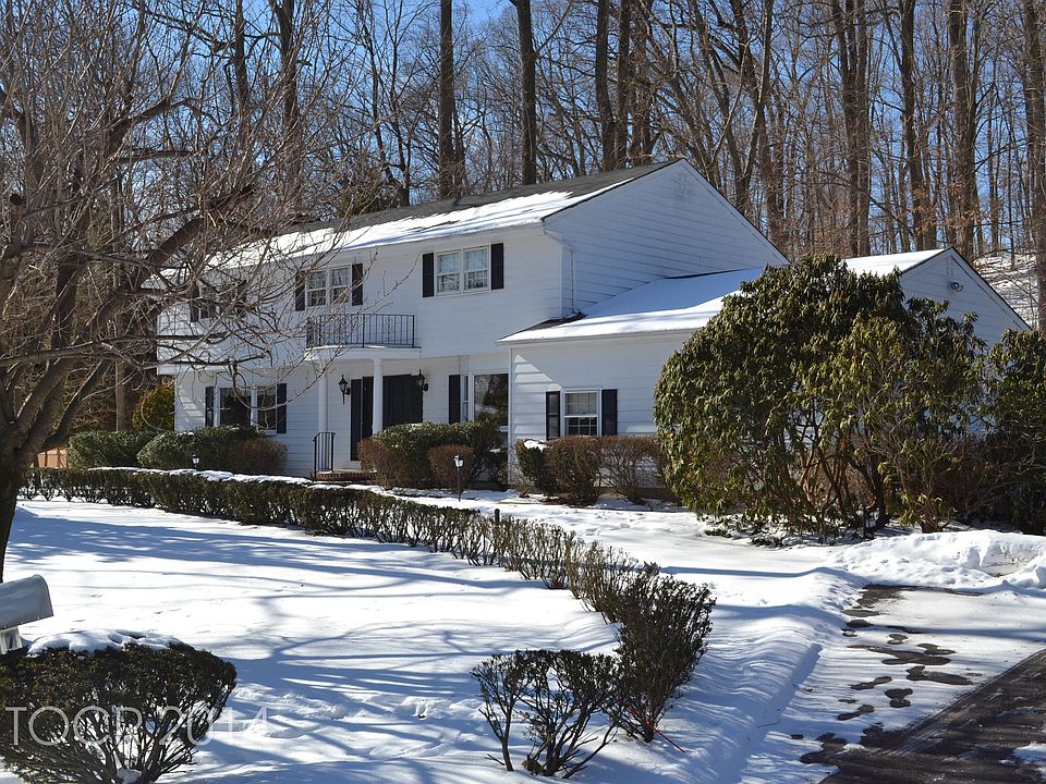 1st image of 74 Carnot Ave