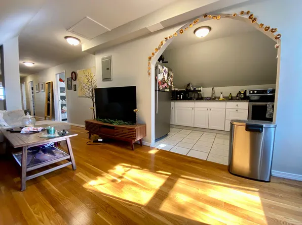 3142 Washington St #4, Jamaica Plain, MA 02130