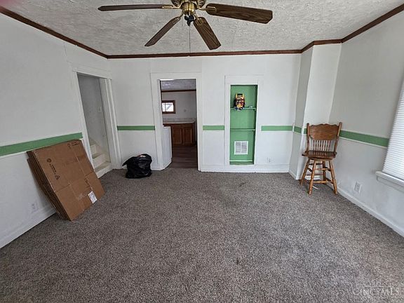 4th image of 430 Poplar St