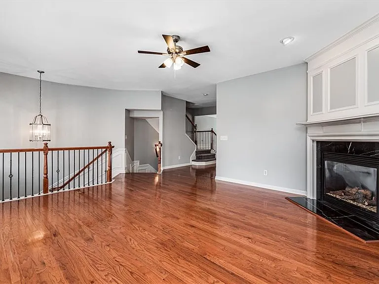 2784 Loftview Sq — Photo 22
