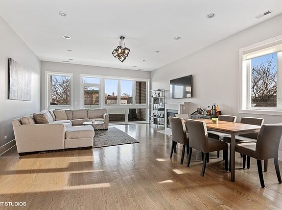 3rd image of 1842 N Kedzie Ave #3