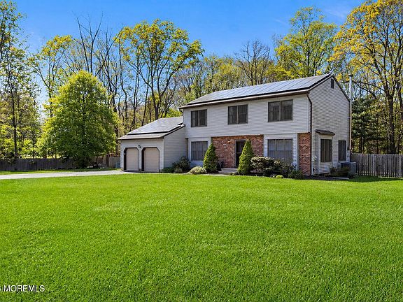 3rd image of 12 Fox Hill Drive