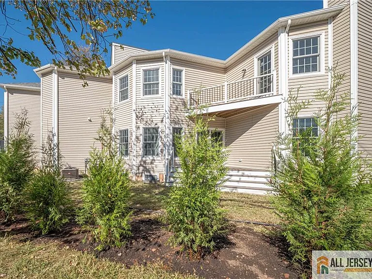 7 Mount Pleasant Ave — Photo 41