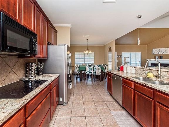 3rd image of 11483 Lemonwood Dr