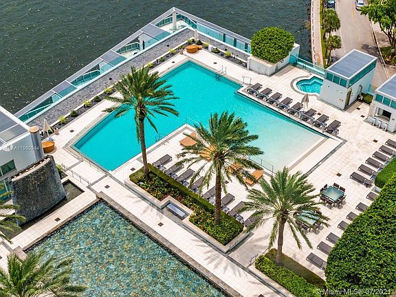 3rd image of 1331 Brickell Bay Dr APT 1509
