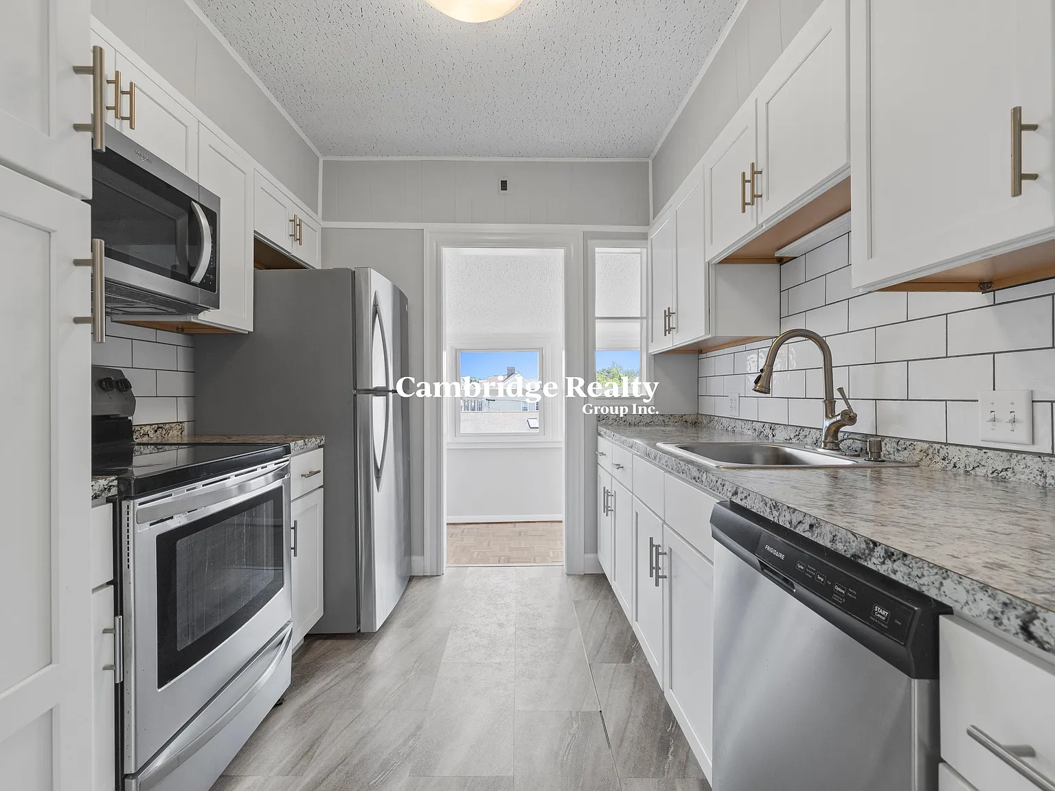 7 bed, 2.0 bath, $9,100 — Photo 2