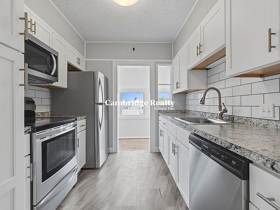 2nd image of 14 Windsor Rd #2T