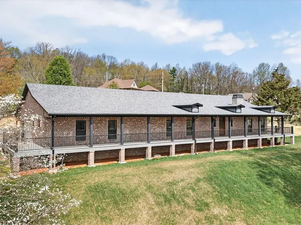 124 Virginia Ave, Livingston, TN 38570