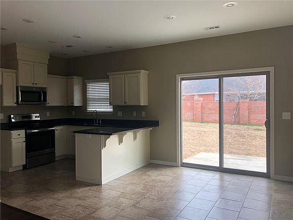 5th image of 4858 N Castlewood Ln