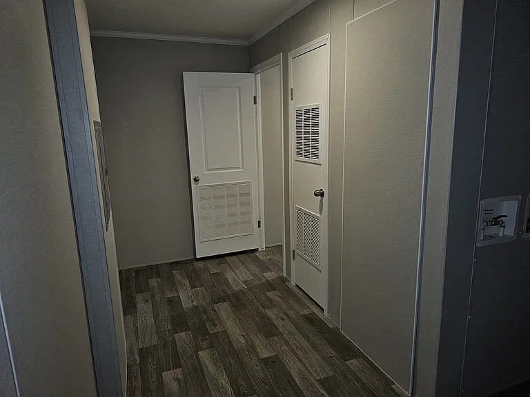 855 W Jefferson St #17 — Photo 13
