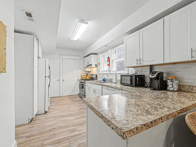 5 N Newport Ave #1 — Photo 10
