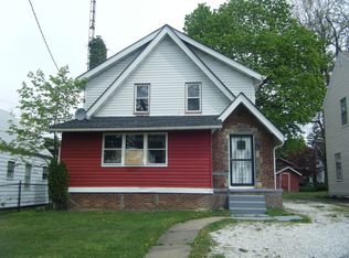 921 Packard Dr, Akron, OH 44320