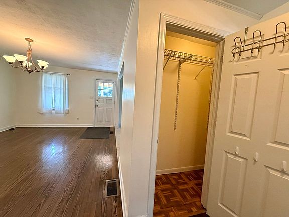 4th image of 119 E Church St