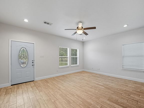 2nd image of 3410 Eutopia St