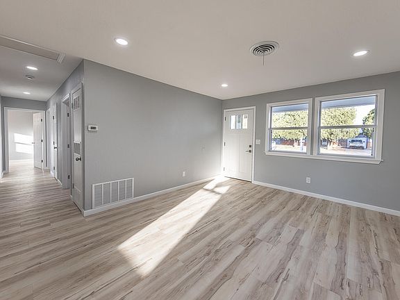 4th image of 5409 Avenue D
