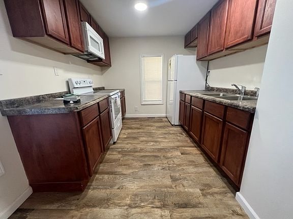 5th image of 130 Sherman Pl
