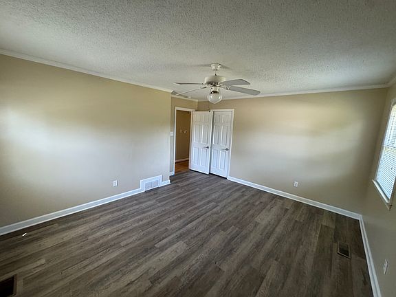 3rd image of 4828 Kester Mill Rd