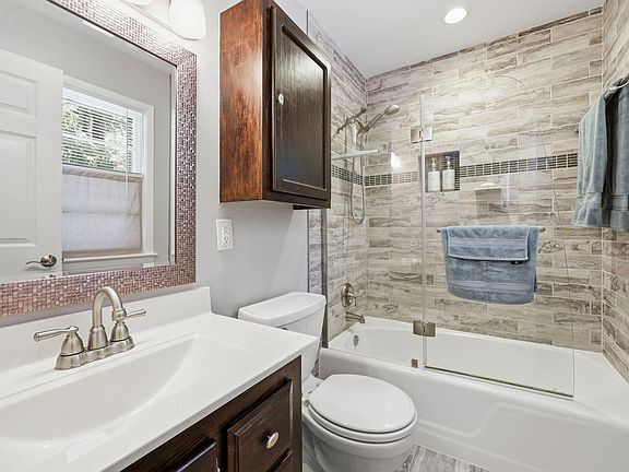 5th image of 102 Lattimore Ln
