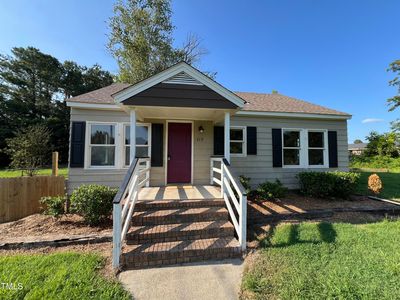 219 E Erwin St, Coats, NC, 27521