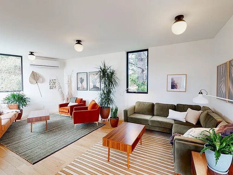 1235 N Prescott St #B202 — Photo 20