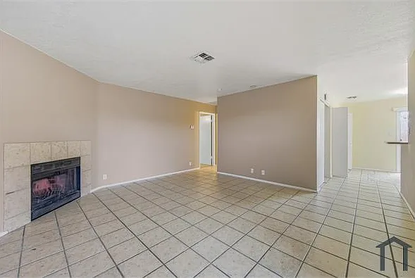 501 W Yukon Dr #4 — Photo 7