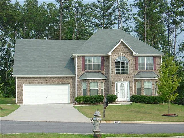 4202 Fortune Point — Photo 1