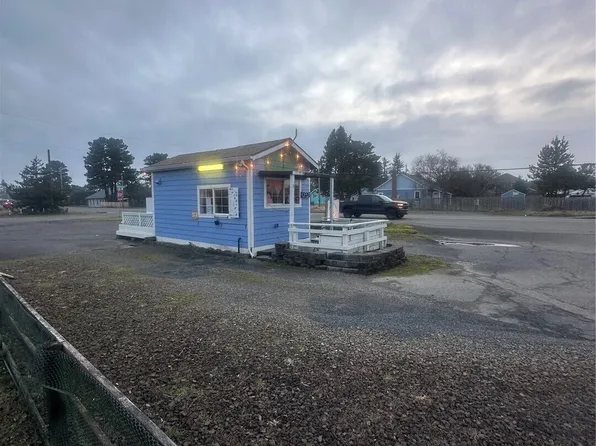 1309 Pacific Avenue S, Long Beach, WA 98631