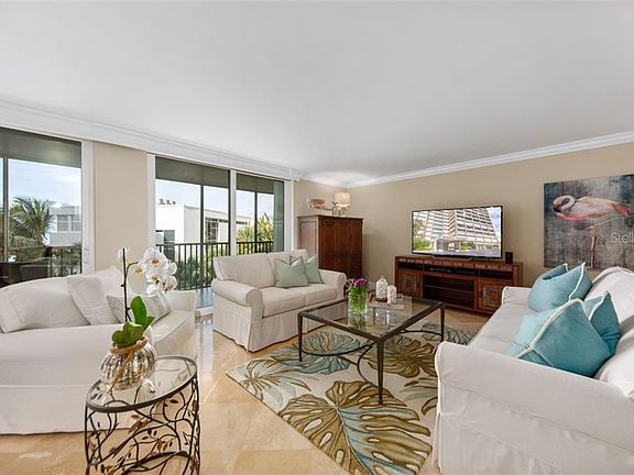 3rd image of 4822 Ocean Blvd APT 4D