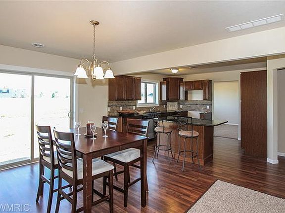 3rd image of 4574 Horseshoe Ln