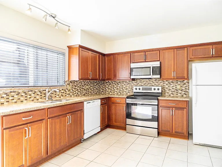11609 Village Place Dr #175 — Photo 30