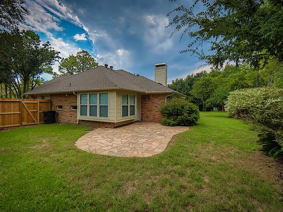 3rd image of 206 Somerset Knolls Ct