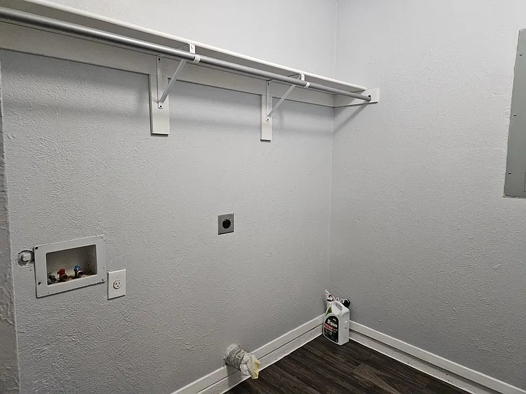 15139 Marsha Dr — Photo 14