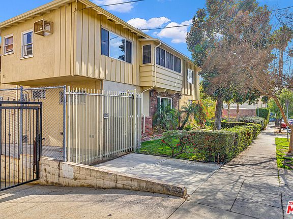 3rd image of 1922 Tamarind Ave APT 6