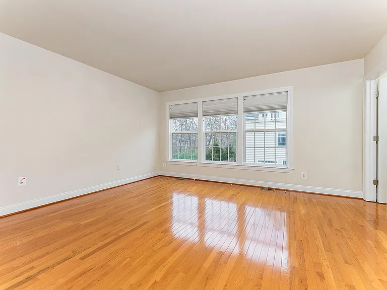 8032 Reserve Way — Photo 13