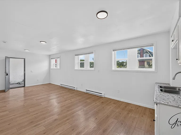 12932 Greiner St — Photo 7